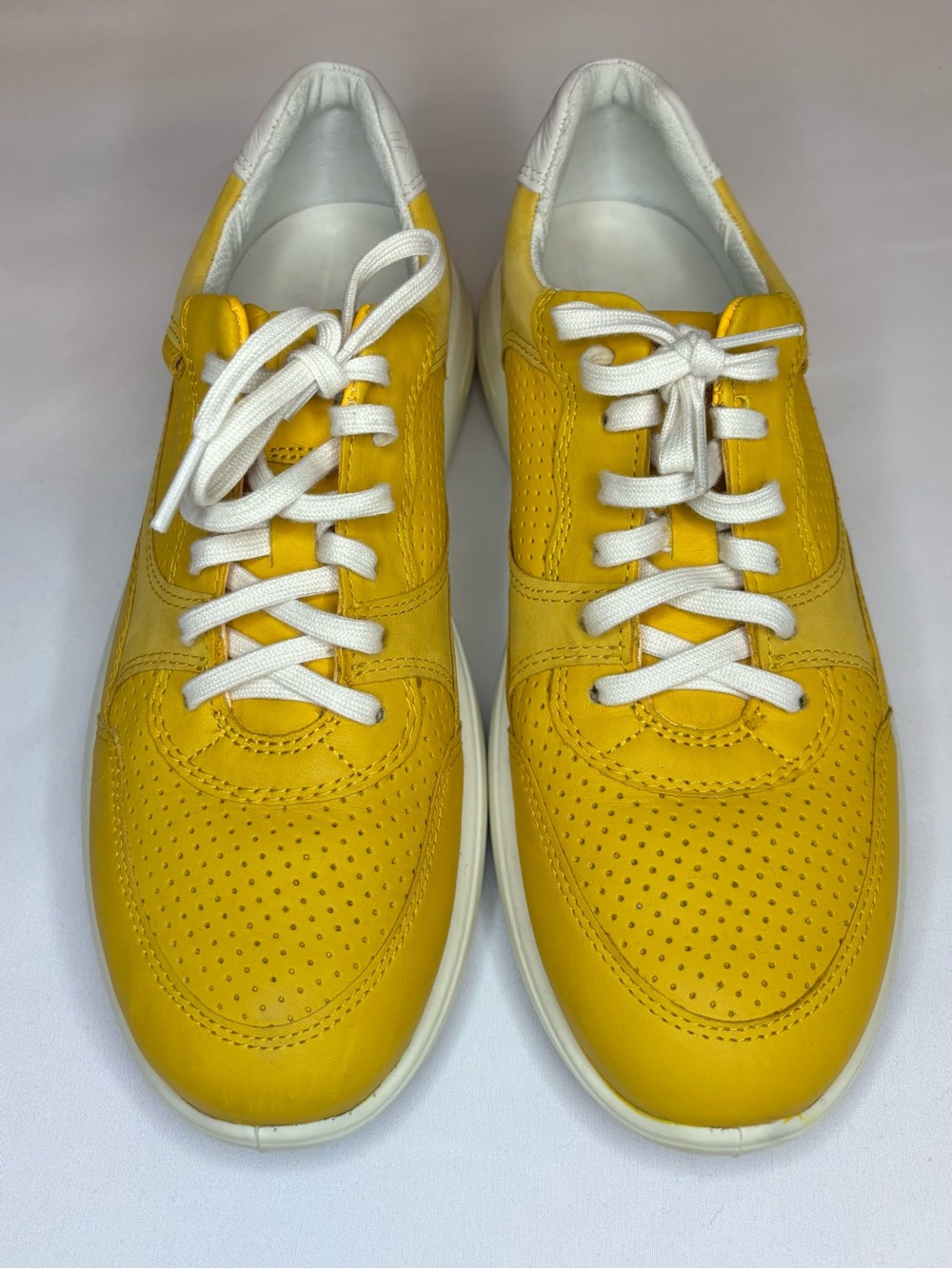 ECCO Soft 7 Runner Marigold Yellow Leather Sneakers 40 Size 8